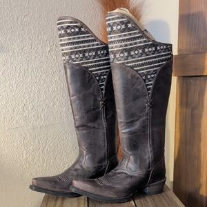 Womens Ariat Caldera Aztec Knee High Boots. NWT size 8